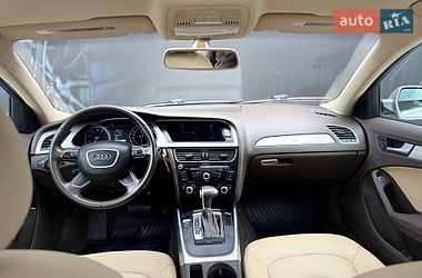 Седан Audi A4 2015 в Львове