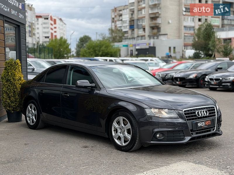 Седан Audi A4 2010 в Шептицькому