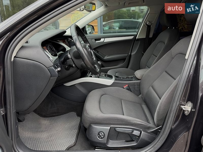 Седан Audi A4 2010 в Шептицькому