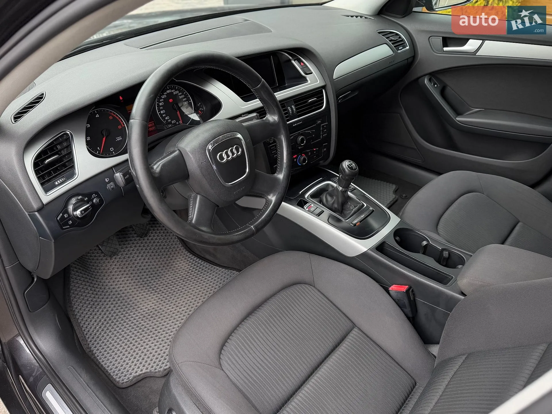 2010 Audi A4 - мініатюра 28