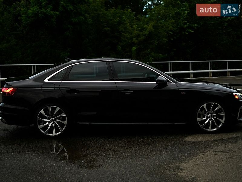 Седан Audi A4 2020 в Киеве