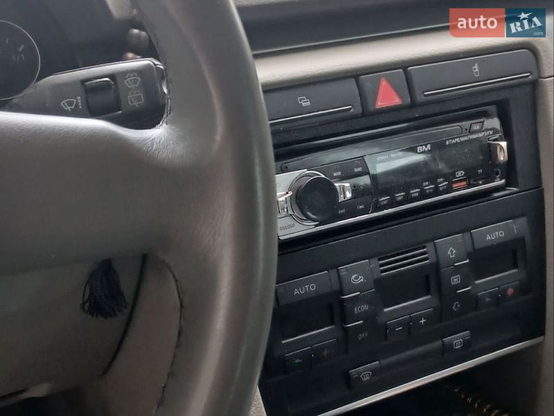 Универсал Audi A4 2005 в Синельниково