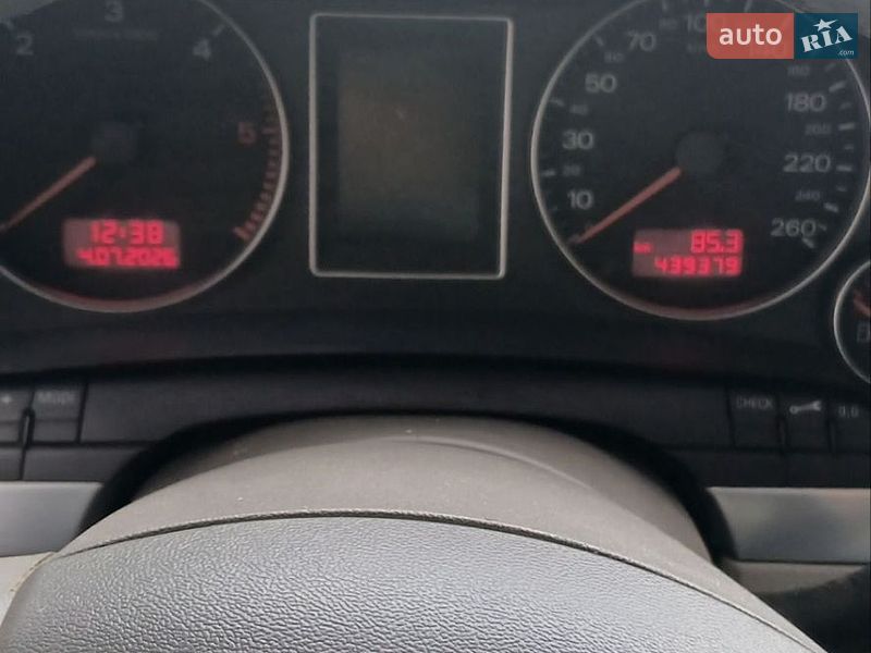 Универсал Audi A4 2005 в Синельниково