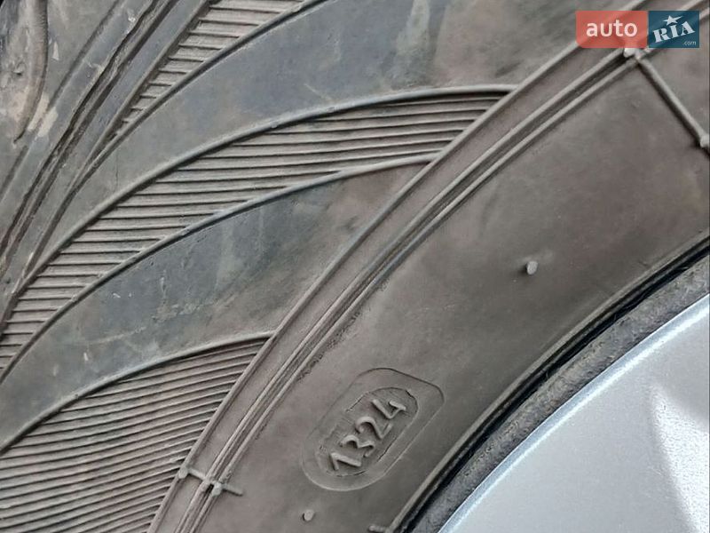 Универсал Audi A4 2005 в Синельниково