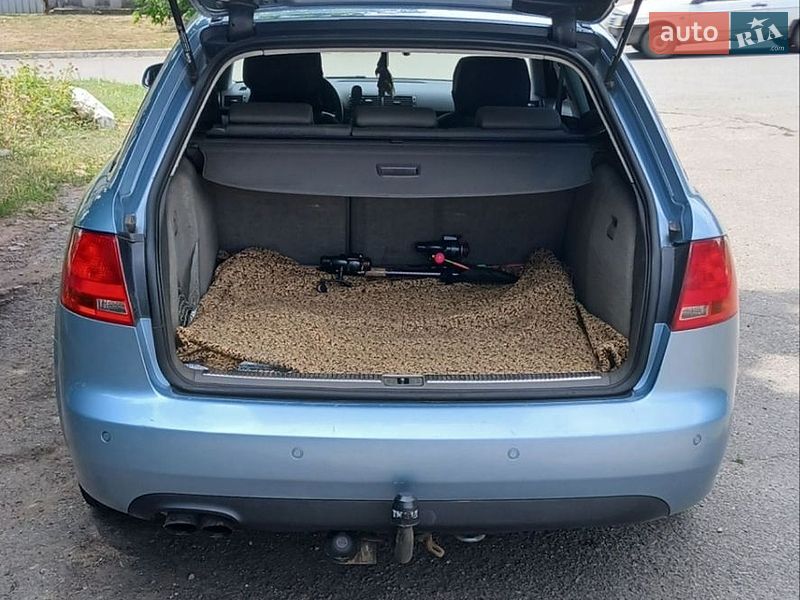 Универсал Audi A4 2005 в Синельниково