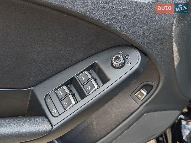 Седан Audi A4 2013 в Тернополе