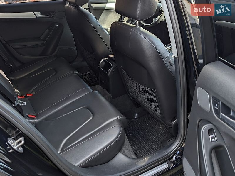 Седан Audi A4 2013 в Тернополе