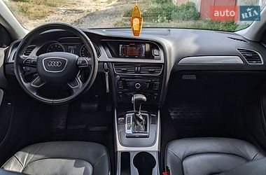 Седан Audi A4 2013 в Тернополе