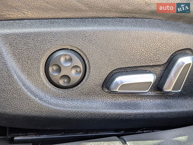 Седан Audi A4 2013 в Тернополе