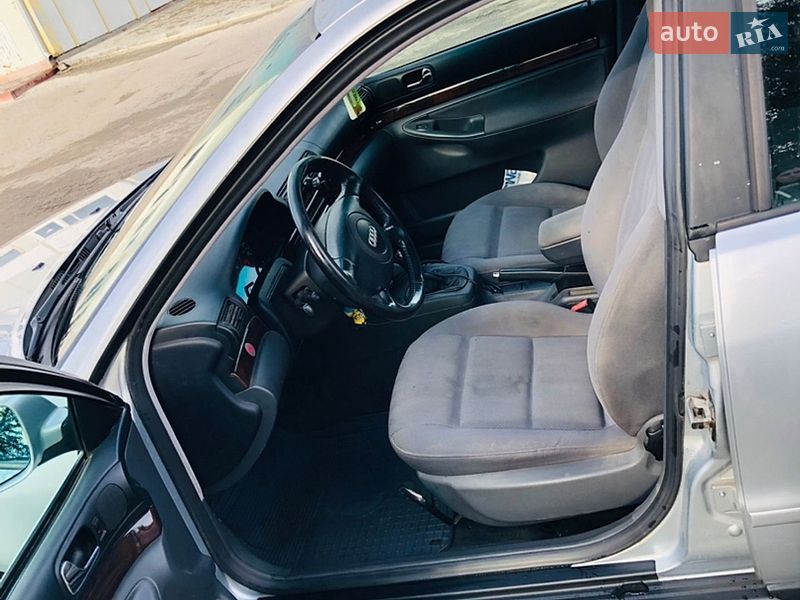 Седан Audi A4 1998 в Тернополе
