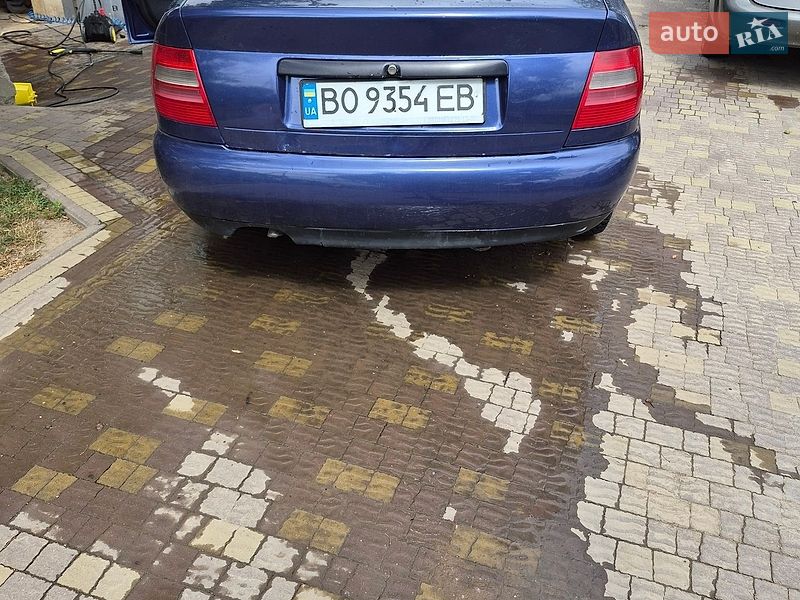 Седан Audi A4 1996 в Тернополі