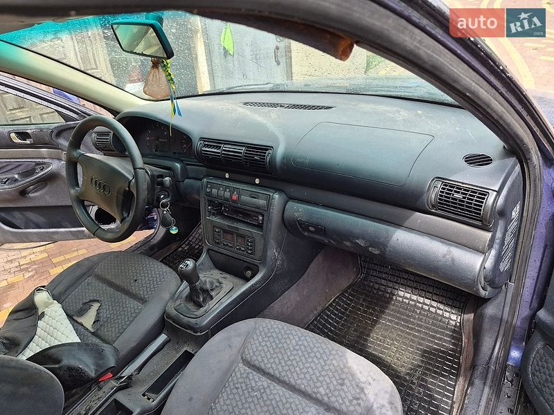 Седан Audi A4 1996 в Тернополі