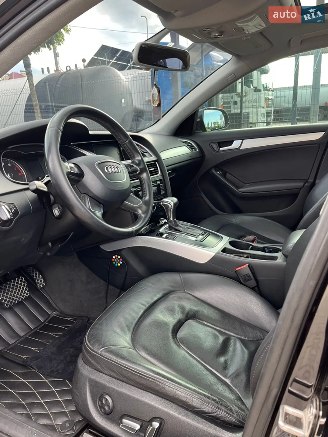 2012 Audi A4 - мініатюра 18