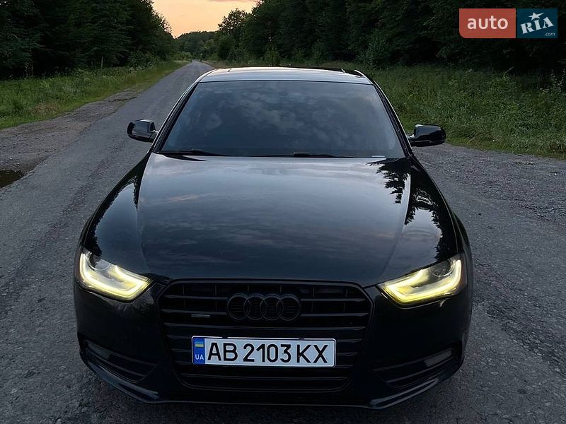 Седан Audi A4 2012 в Гайсине