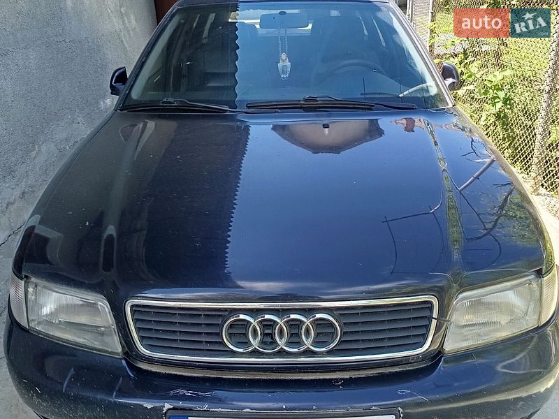 Универсал Audi A4 1999 в Львове