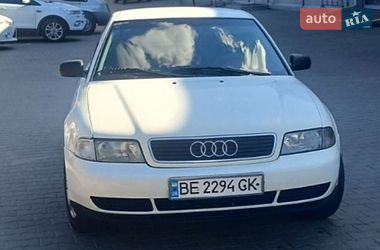 Седан Audi A4 1998 в Одесі
