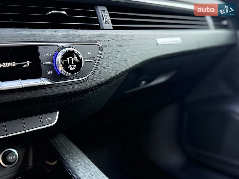 Седан Audi A4 2020 в Запоріжжі