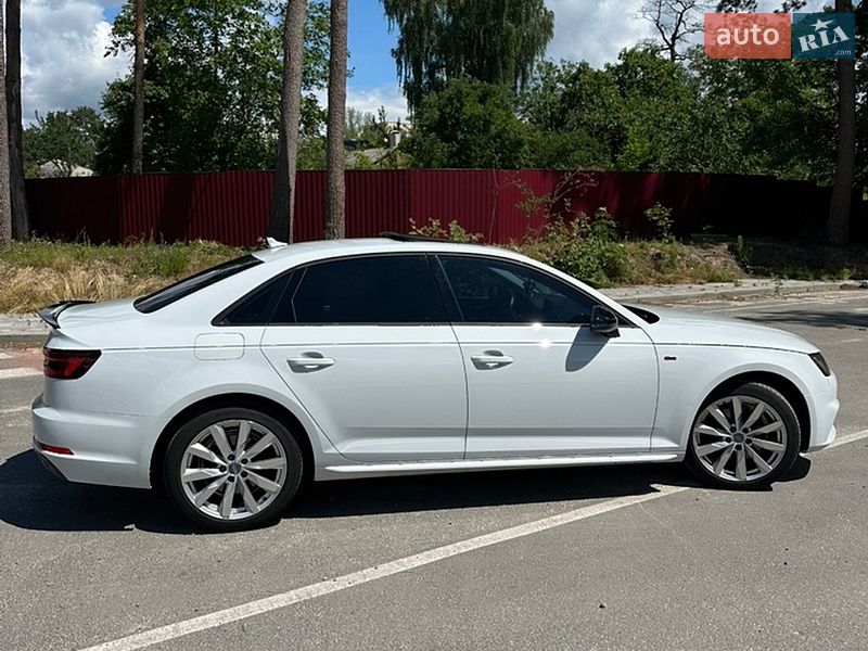 Седан Audi A4 2017 в Житомире