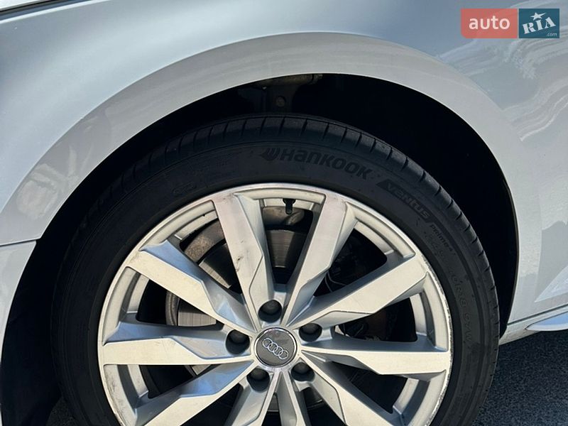 Седан Audi A4 2017 в Житомире