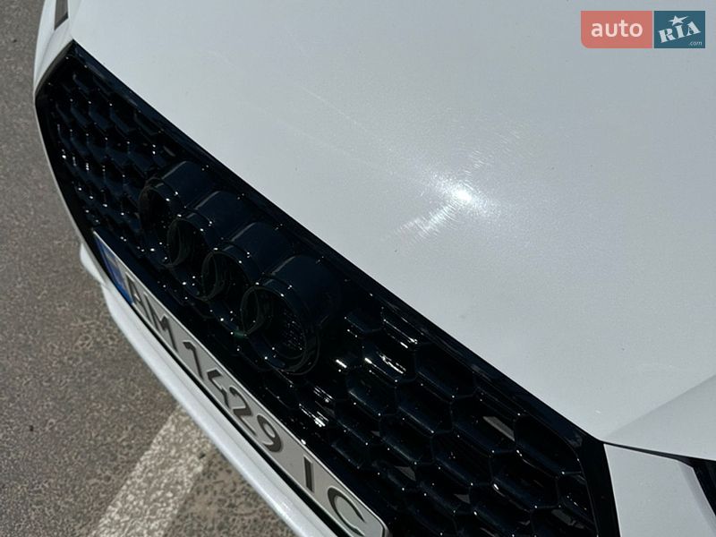 Седан Audi A4 2017 в Житомире