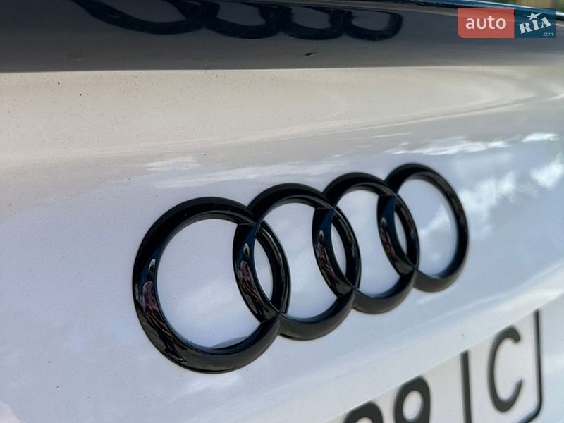 Седан Audi A4 2017 в Житомире