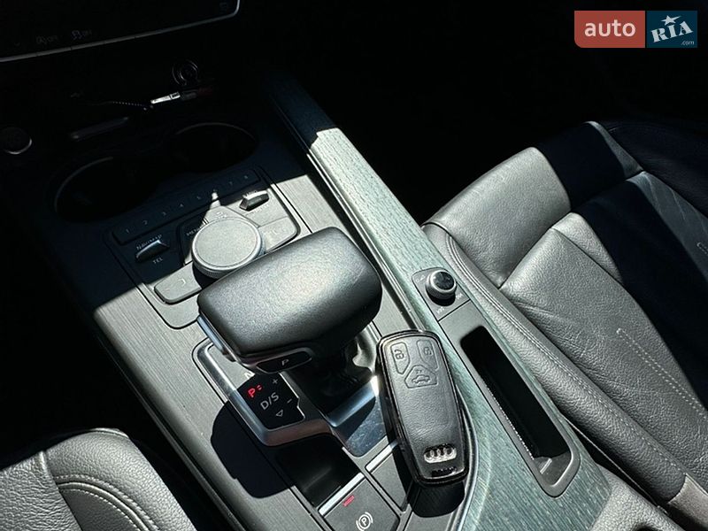 Седан Audi A4 2017 в Житомире