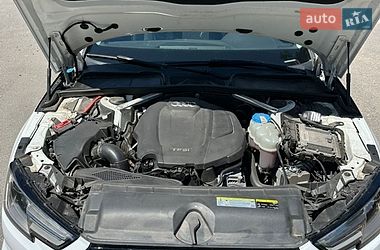 Седан Audi A4 2017 в Житомире