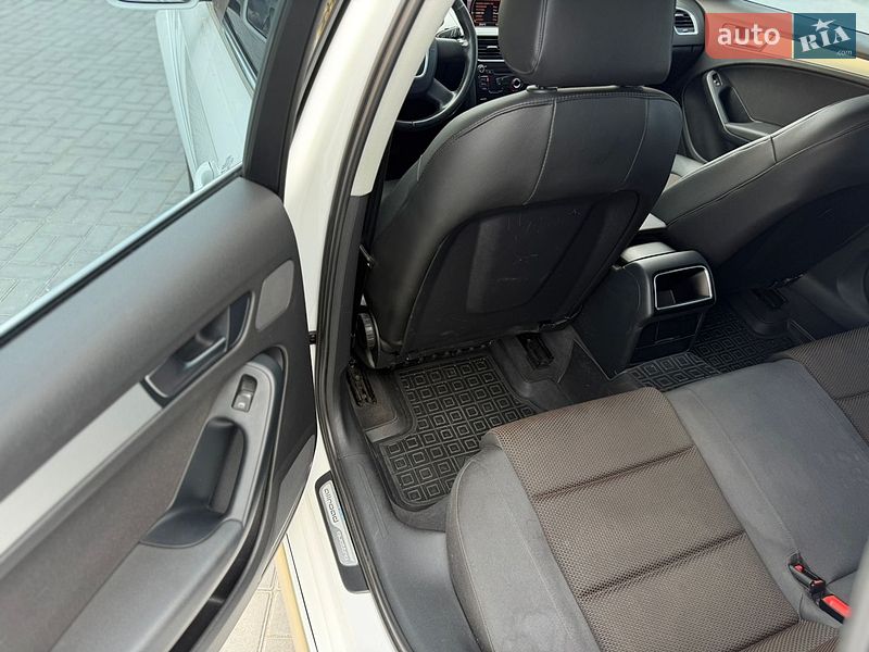Універсал Audi A4 2010 в Дніпрі