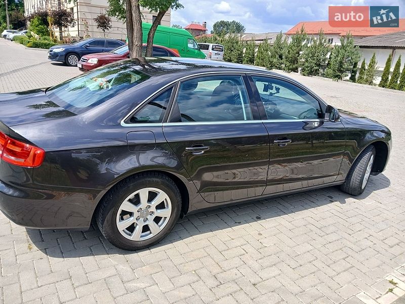 Седан Audi A4 2008 в Золочеве