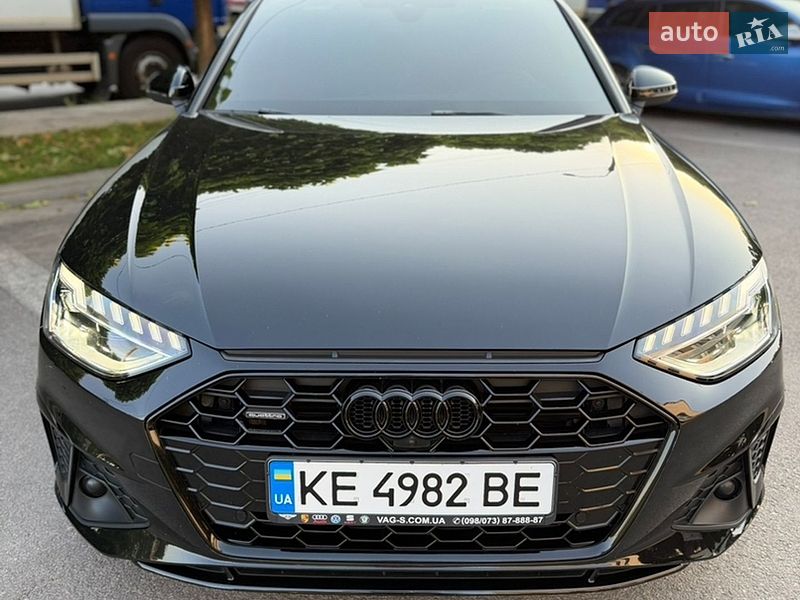Седан Audi A4 2023 в Кривому Розі