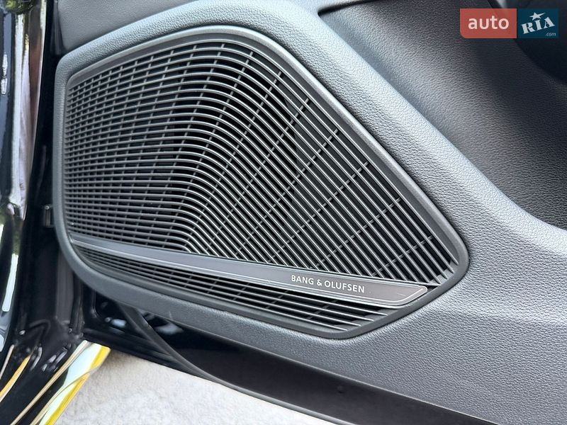 Седан Audi A4 2023 в Кривому Розі