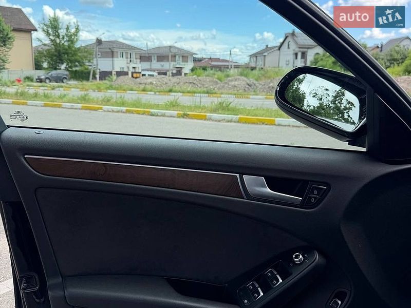 Седан Audi A4 2012 в Вишневом