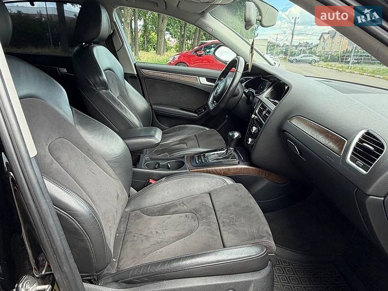 Седан Audi A4 2012 в Вишневом