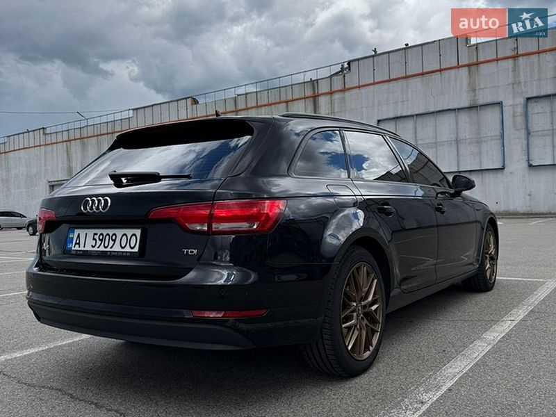 Универсал Audi A4 2017 в Киеве
