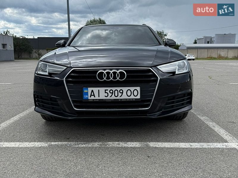 Универсал Audi A4 2017 в Киеве