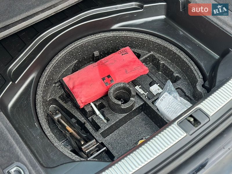Универсал Audi A4 2006 в Сарнах