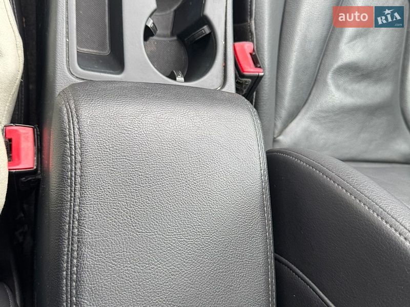 Седан Audi A4 2012 в Львове