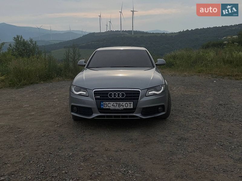 Седан Audi A4 2008 в Сходнице