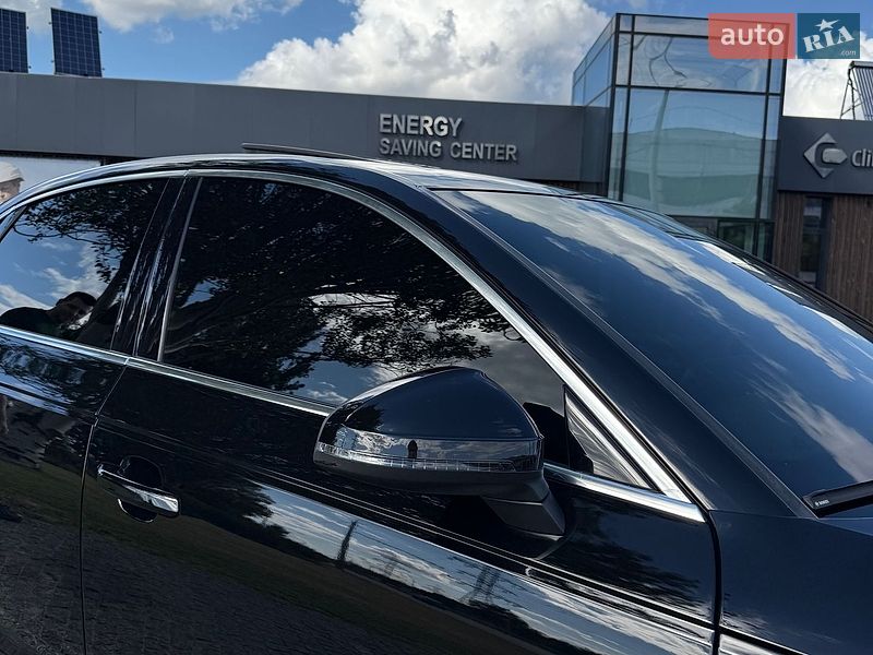 Седан Audi A4 2017 в Днепре