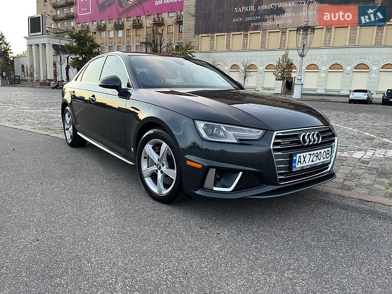 Седан Audi A4 2018 в Харкові
