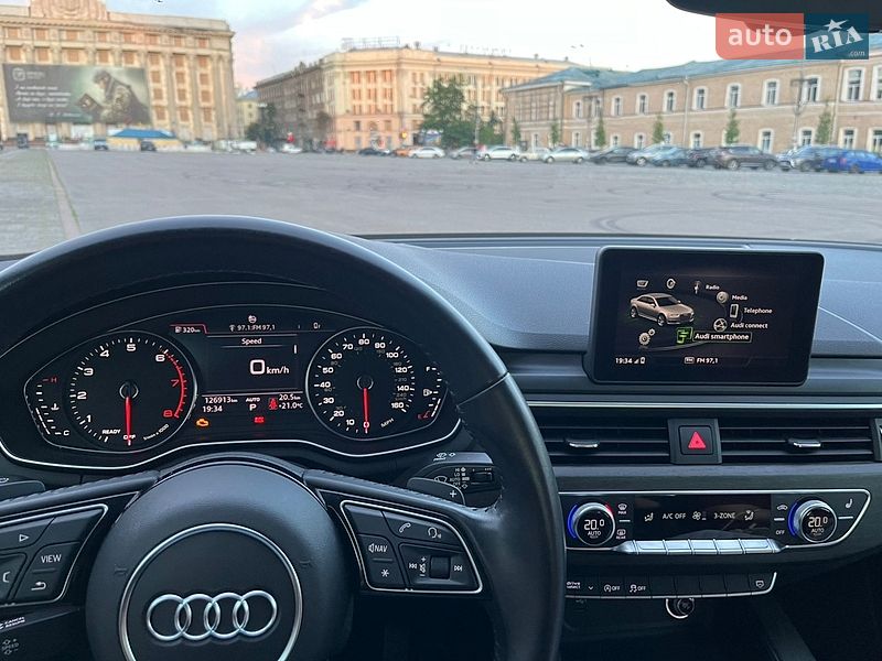 Седан Audi A4 2018 в Харкові