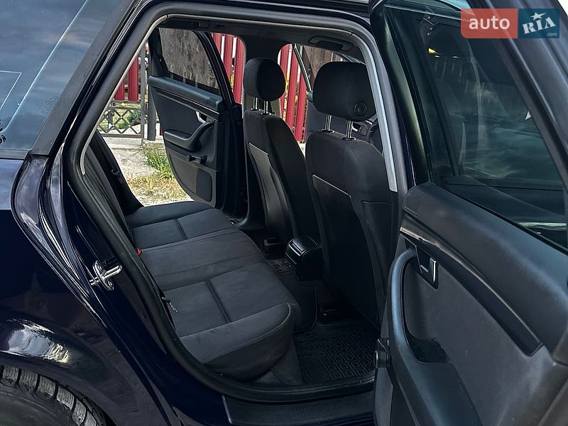 Универсал Audi A4 2002 в Надворной