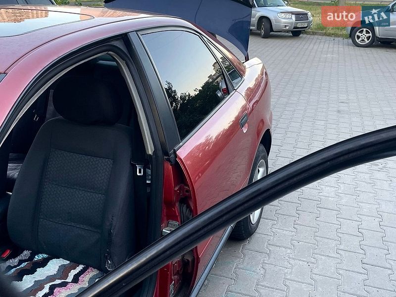 Седан Audi A4 1995 в Киеве фото 4 Седан Audi A4 1995 в Киеве