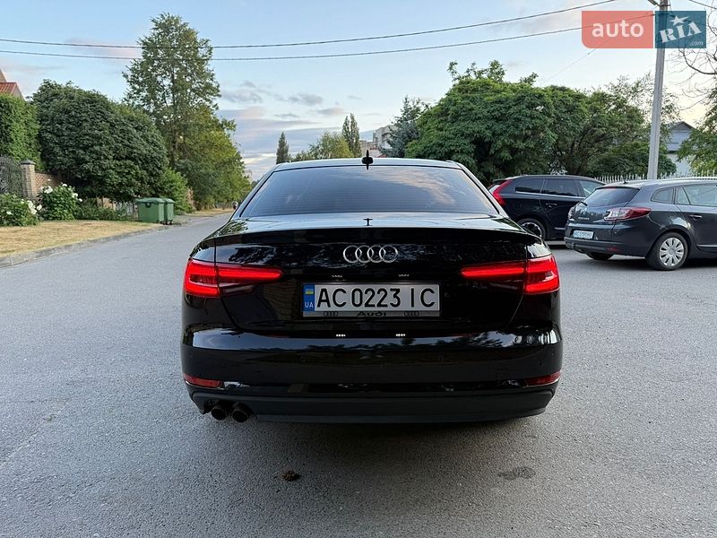 Седан Audi A4 2016 в Луцке