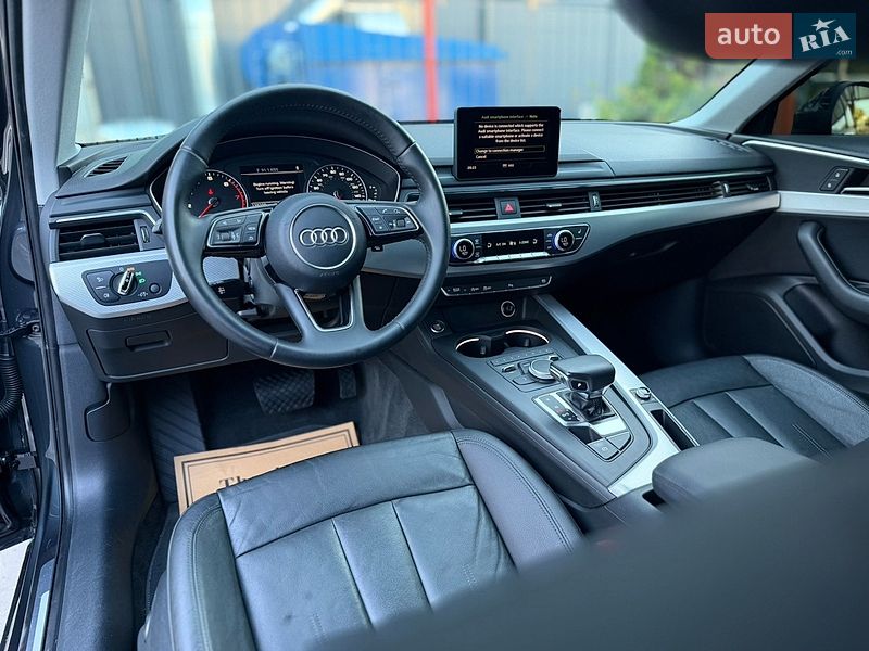 Седан Audi A4 2017 в Львове