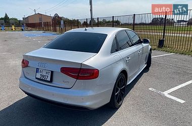 Седан Audi A4 2013 в Луцке