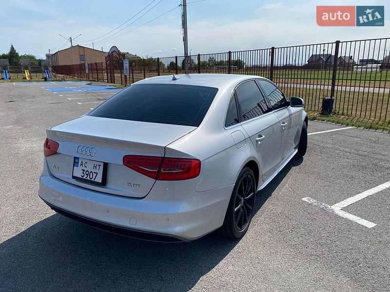 Седан Audi A4 2013 в Луцке