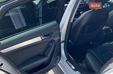 Седан Audi A4 2013 в Луцке