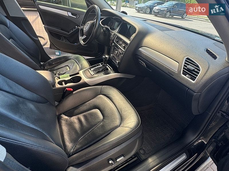 Седан Audi A4 2015 в Киеве