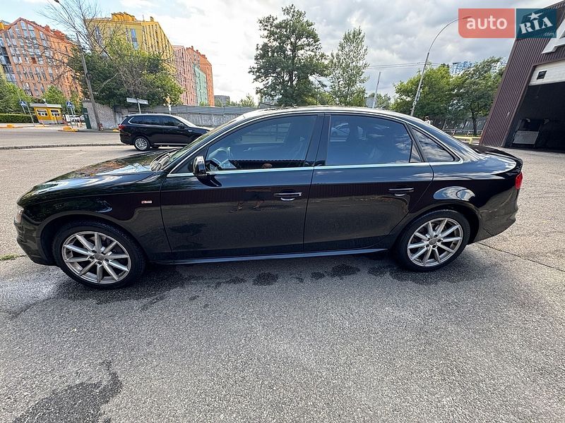 Седан Audi A4 2015 в Киеве